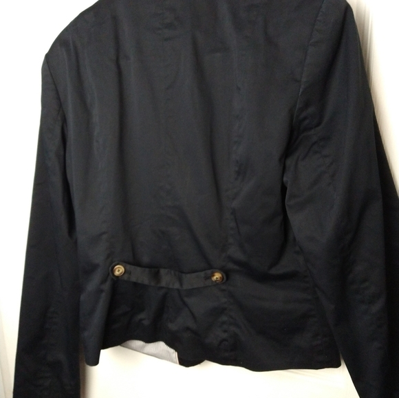 H&m black long sleeve one button close lined blazer jacket. Size 8 - Picture 11 of 11